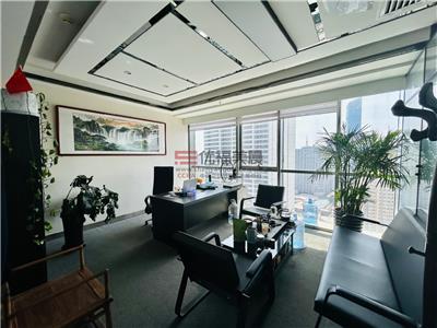 金融中心地铁口 200平精装修 特价