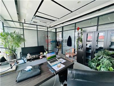 金融中心地铁口 200平精装修 特价