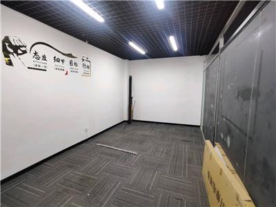 北站金融中心 精装写字间 特价出租