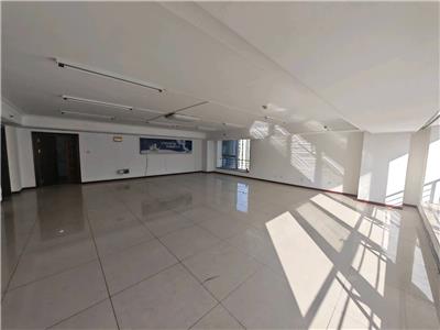 华府天地150平敞开办公 年前特价