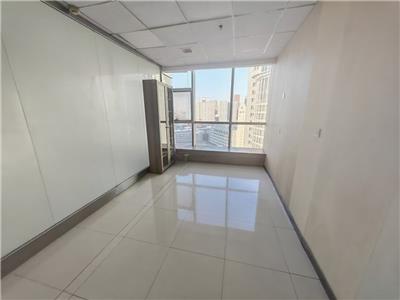 北站cbd 精装修带家具出租，年前特价！