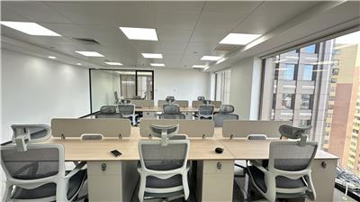 皇朝万鑫182㎡精装写字间带家具