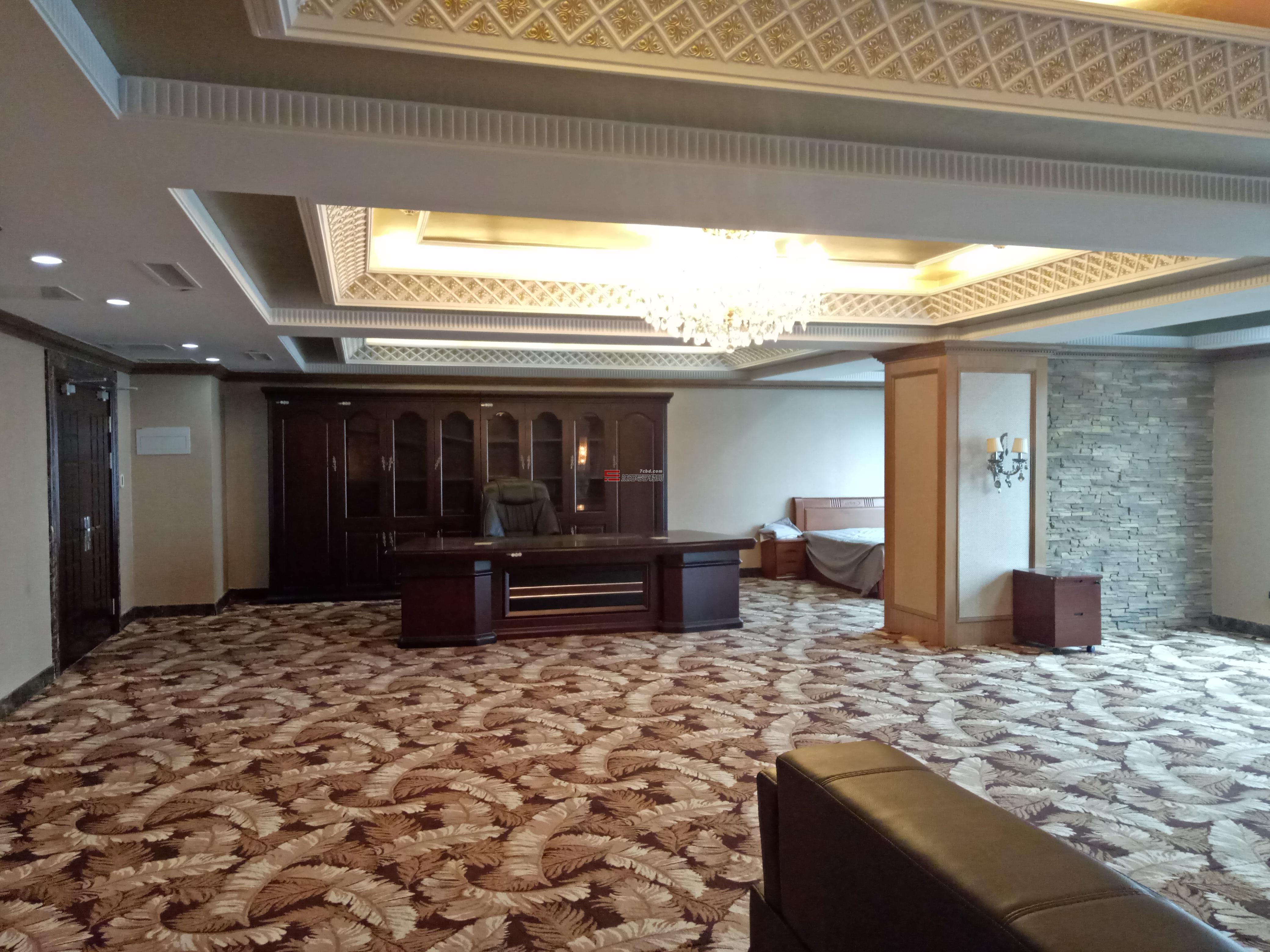 沈阳万鑫国际大厦写字间出租(150平米)