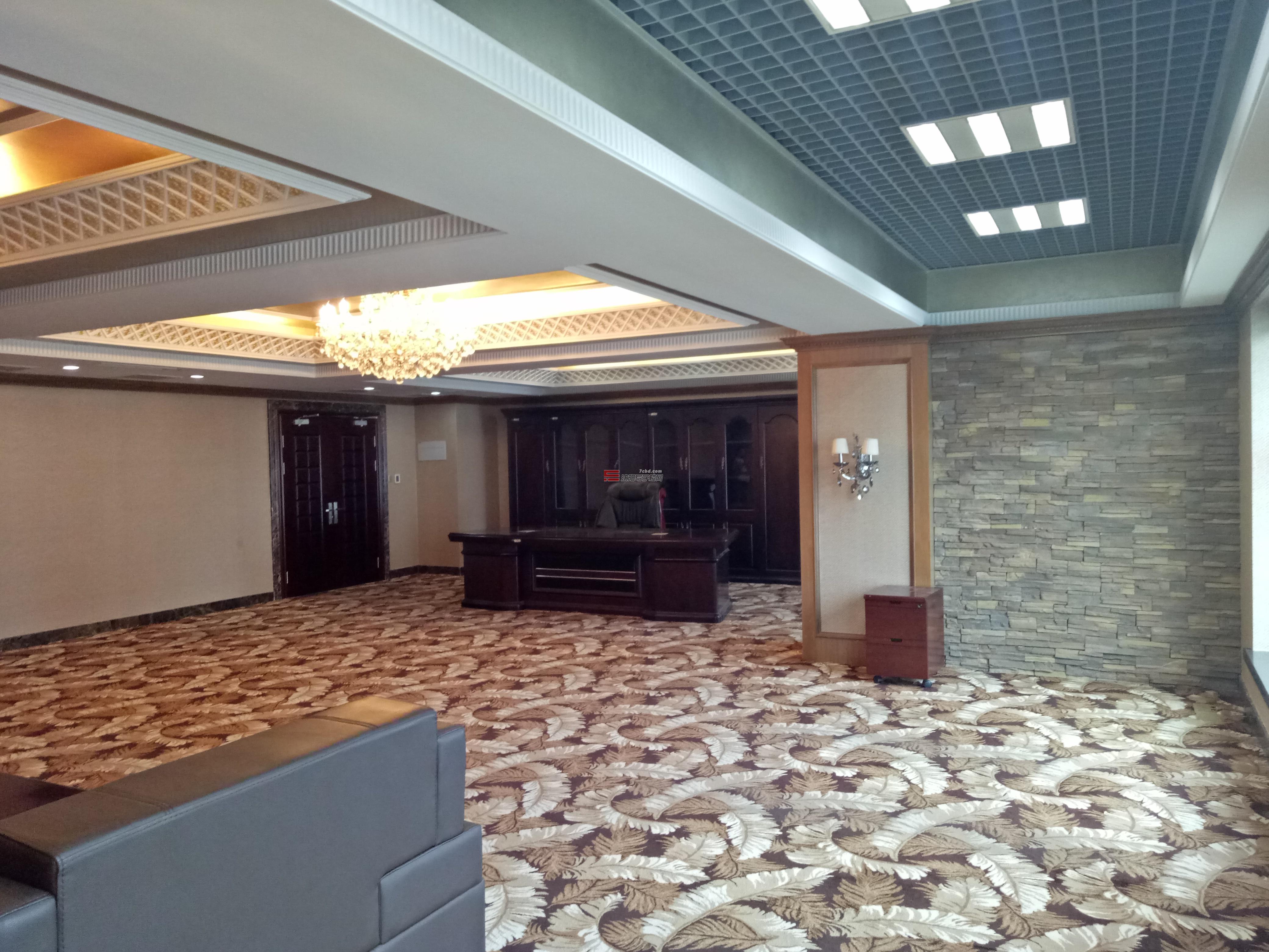 沈阳万鑫国际大厦写字间出租(150平米)