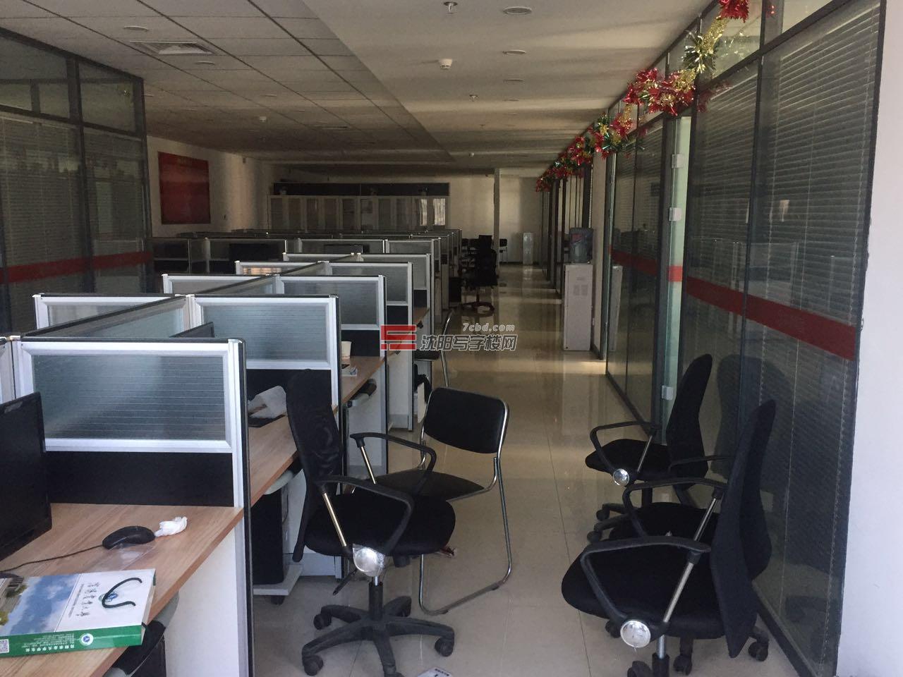 沈阳华强广场写字间出售(206平米)