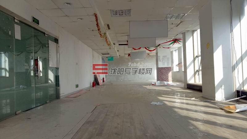 沈阳银基发展中心写字间出租(330平米)