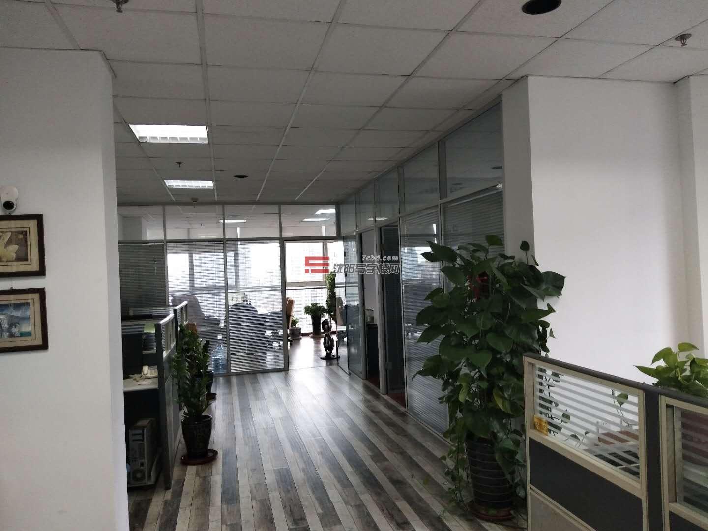 新世纪商务大厦室内图