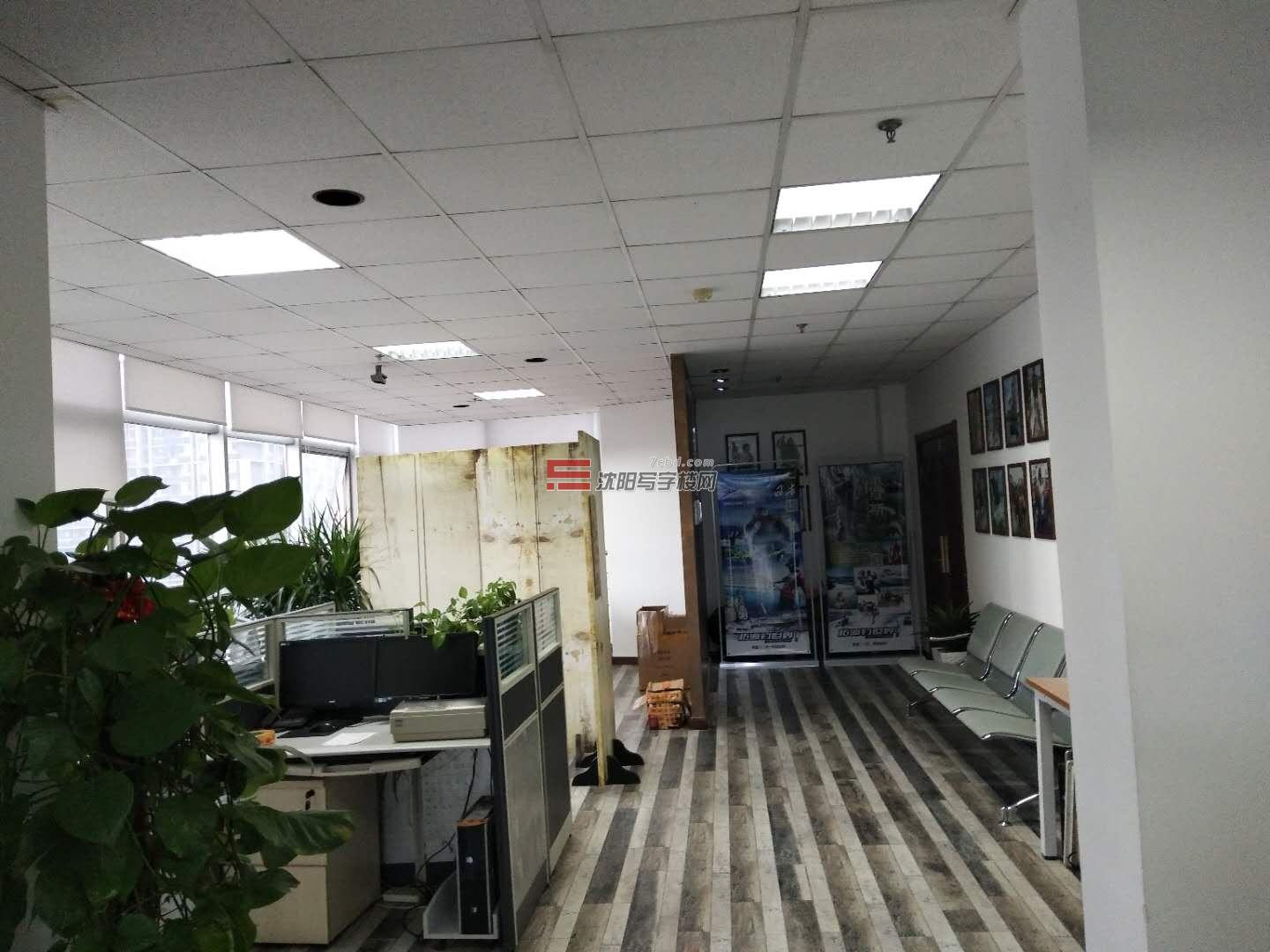 新世纪商务大厦室内图